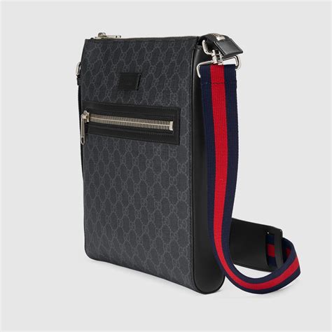 bolso cruzado hombre gucci|Bolso cruzado con GG en GG supreme .